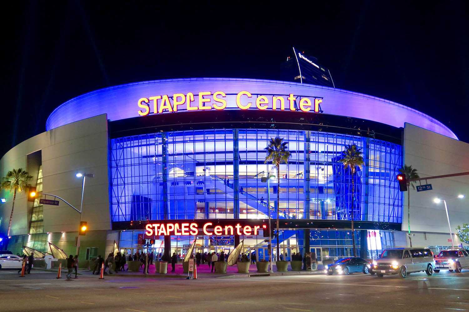 008-staplescenter_plus